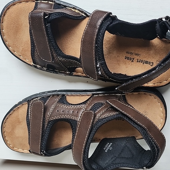 Comfort Zone Italian collections men's Velcro sandals excellent condition - Picture 8 of 8